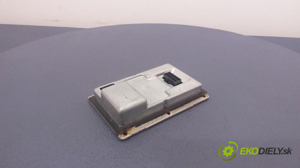 Vw Phaeton 2003 měnič 3D0909158