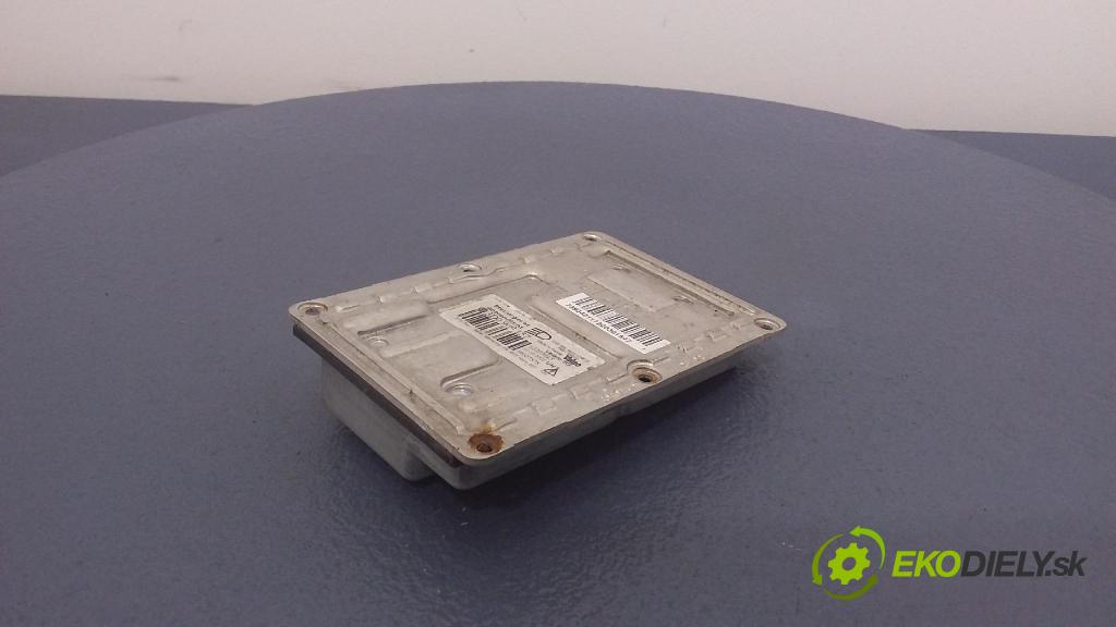 Vw Phaeton 2003 měnič 3D0909157