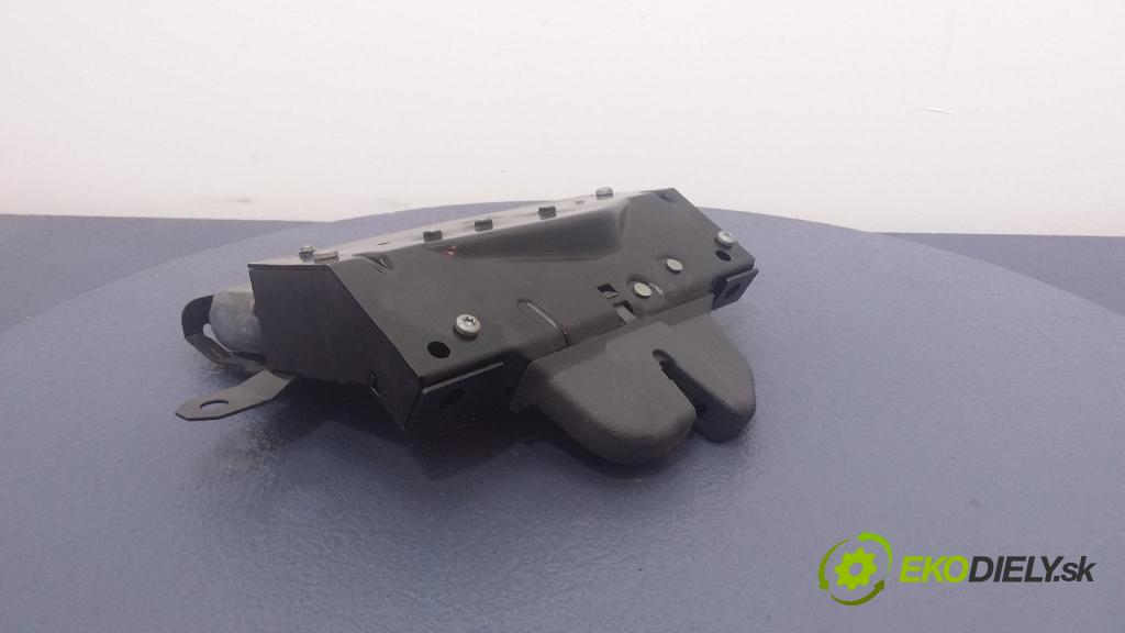 Vw Phaeton 2003 zámok Klapky: kufra: 3D5827501