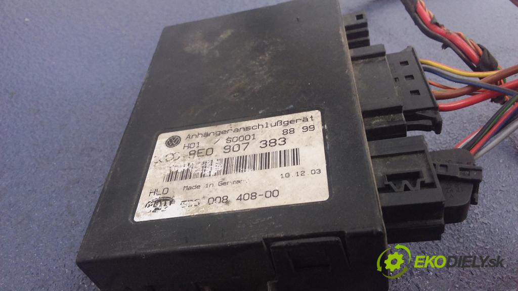 Vw Phaeton 2003 výstuha narazník zad 8E0907383