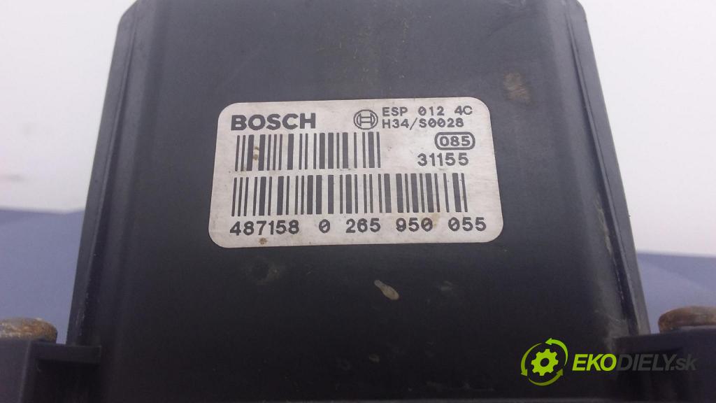 Volkswagen Passat 2004 čerpadlo ABS x 4B0614517G