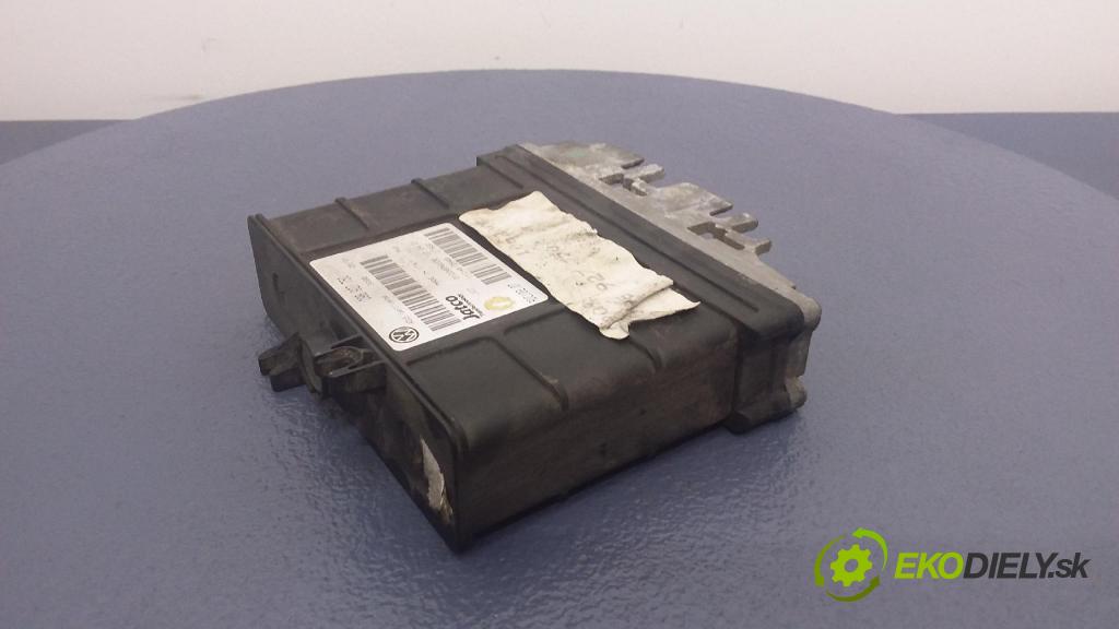 Volkswagen Sharan 2001 riadiaca jednotka skrine 09B927750