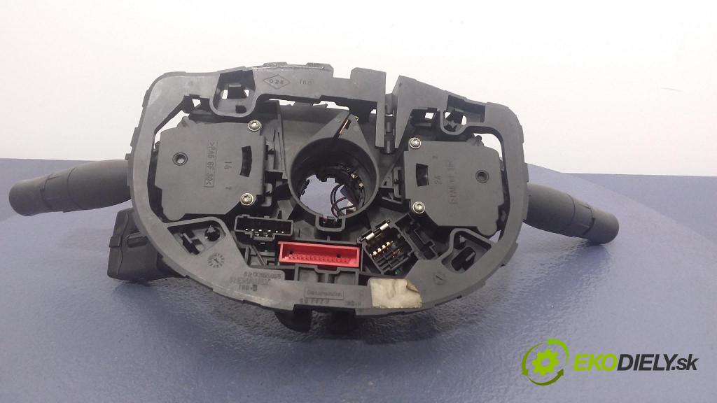 Renault Megane 2004 Přepínač Komplex: 820021376