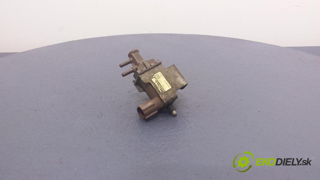 Toyota Avensis 1999 ventil Vákuum: 25819-27010