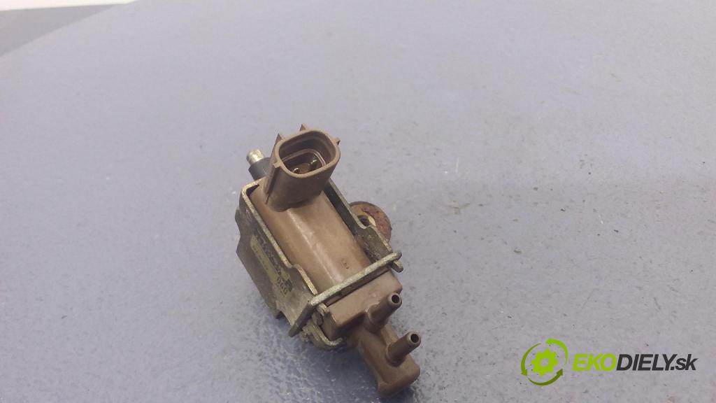 Toyota Avensis 1999 ventil Vákuum: 25819-27010