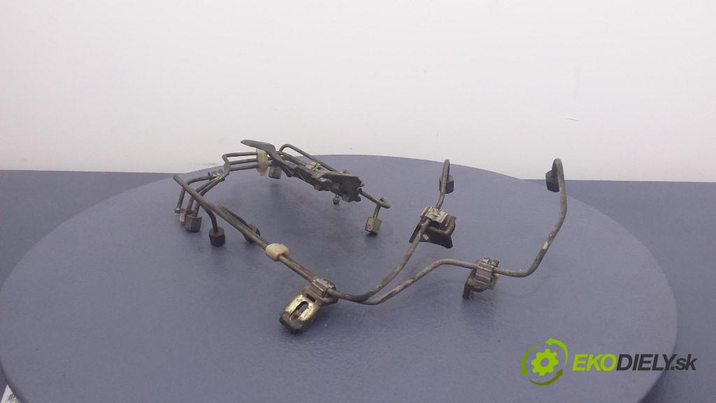 Ssangyong Korando 1998 trubka Paliva: OM 602