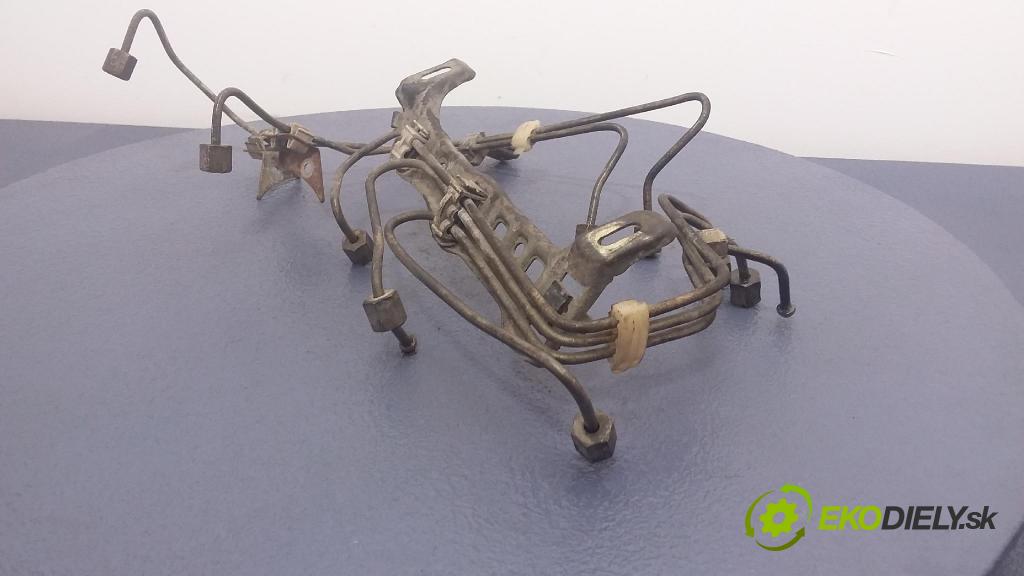 Ssangyong Korando 1998 trubka Paliva: OM 602