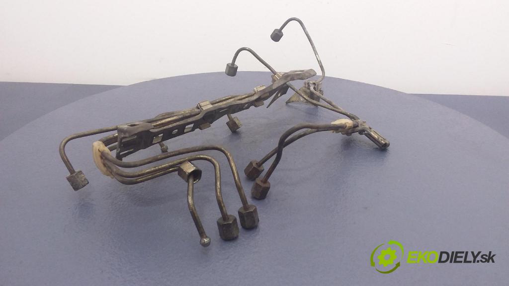 Ssangyong Korando 1998 trubka Paliva: OM 602