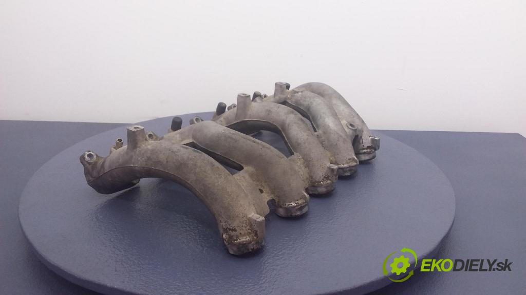 Ssangyong Korando 1998 potrubí Sání: 6021410201