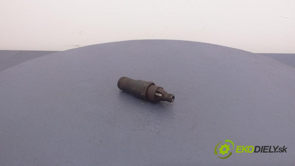 Ssangyong Korando 1998 vstřikovač 27S55