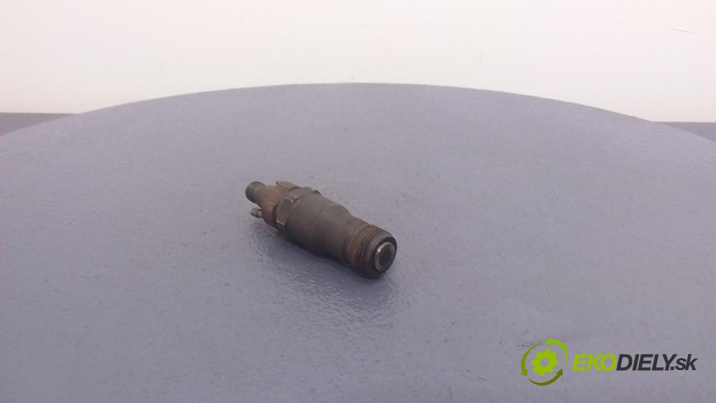Ssangyong Korando 1998 vstřikovač 27S55