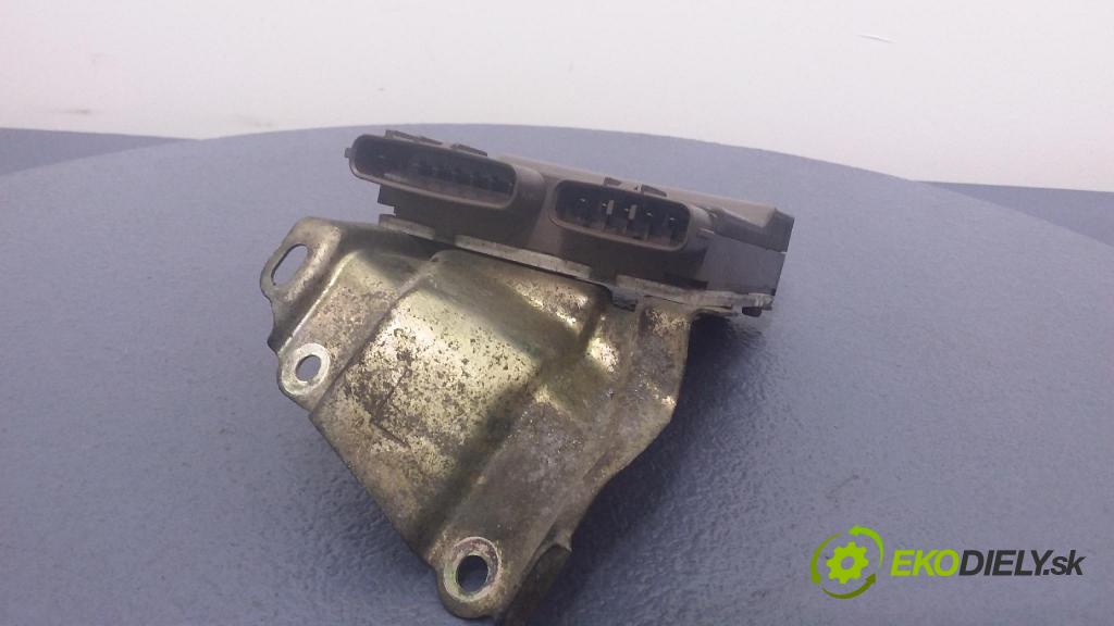 Toyota Avensis 1999 riadiaca jednotka 89871-20030