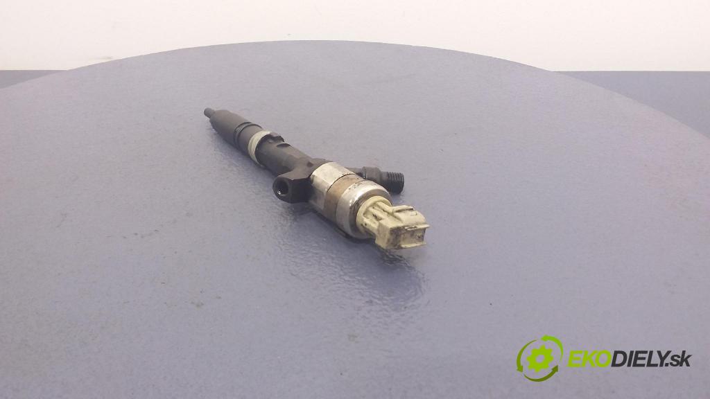 Toyota Avensis 1999 vstrek 23670-27010