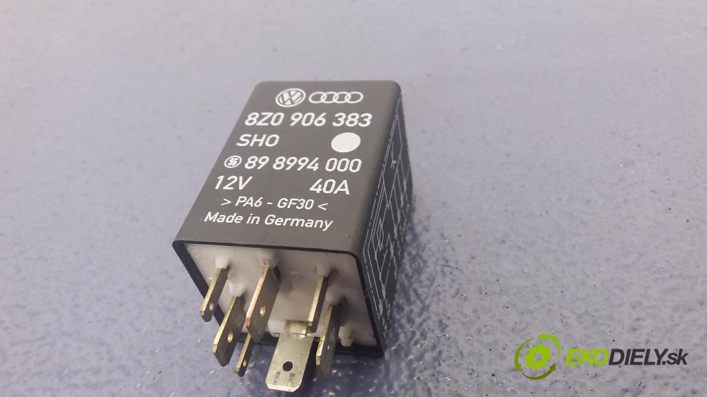 Audi A2 2001 Relé: 8Z0906383