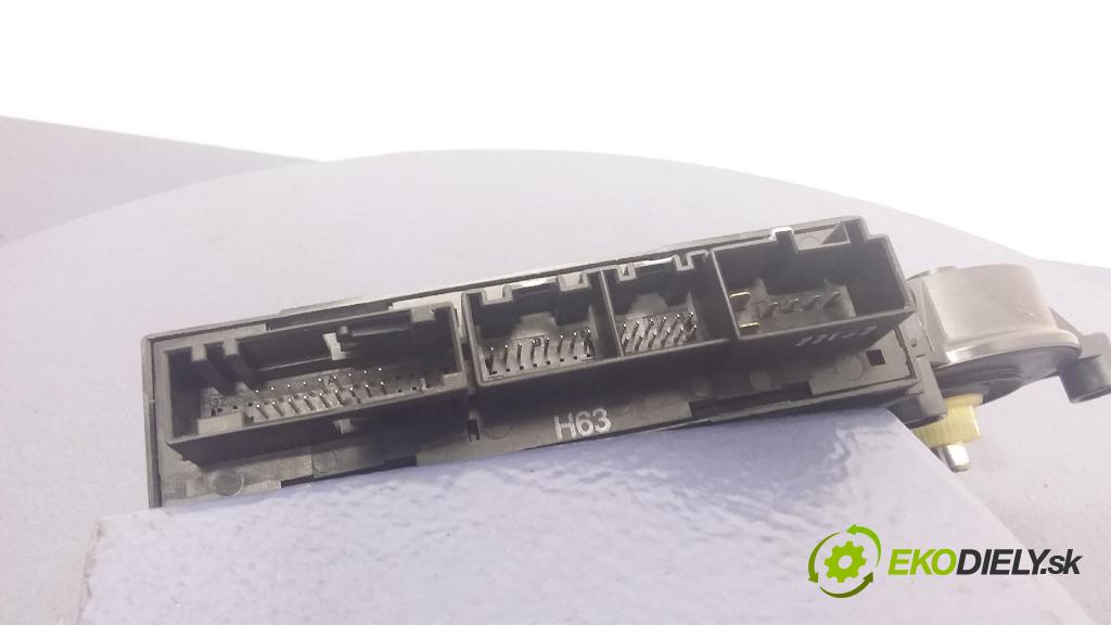 Audi A2 2001 mechanizmus okna Okná: Predné v pravo: 8Z1959802