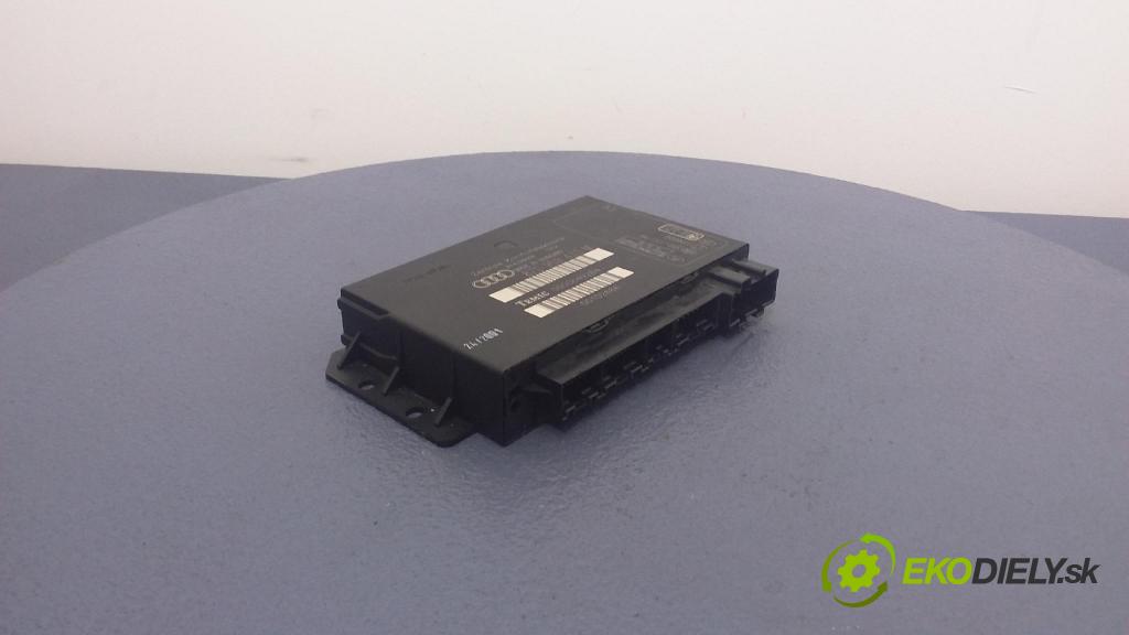 Audi A2 2001 riadiaca jednotka Komfortu 8Z0959433M