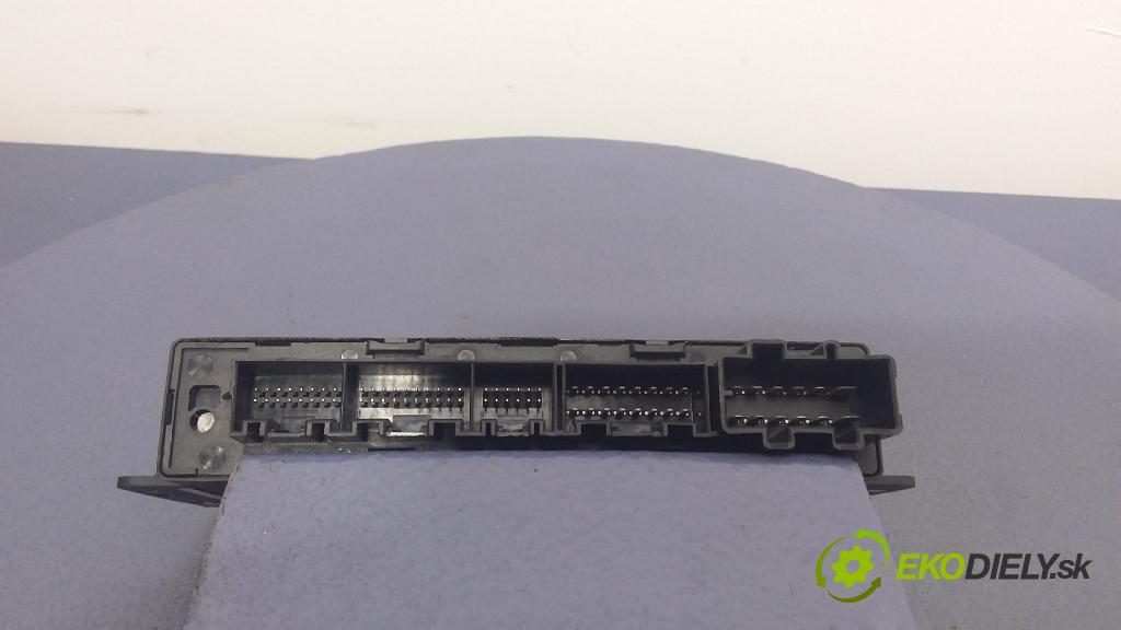 Audi A2 2001 riadiaca jednotka Komfortu 8Z0959433M