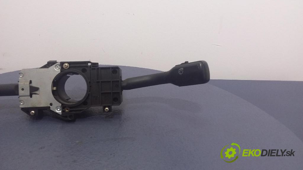 Audi A4 1999 prepínač Komplex: 4D0953513D