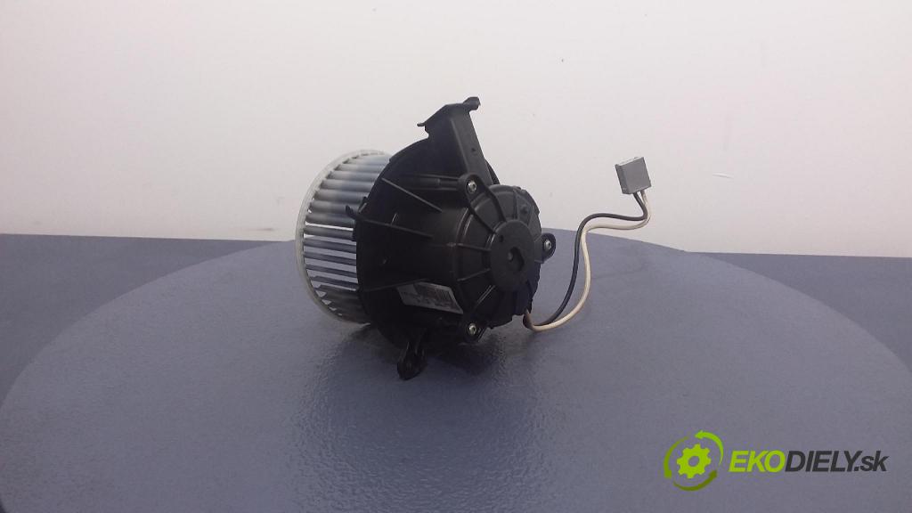 Opel Astra 2012 ventilátor Vzduch: U7253002