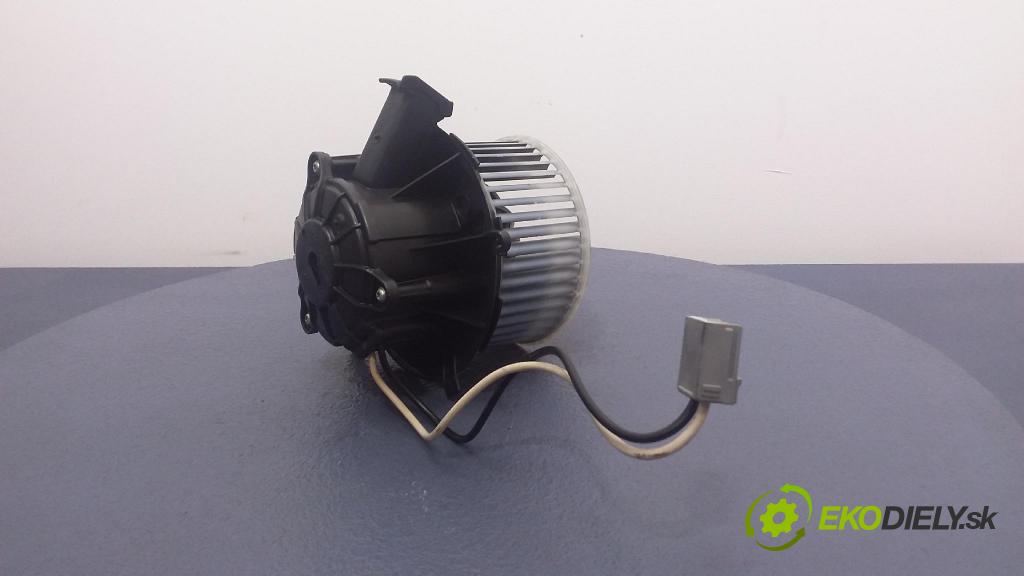 Opel Astra 2012 ventilátor Vzduch: U7253002
