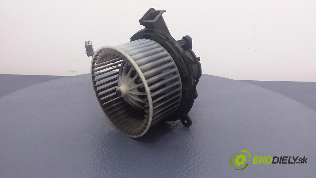 Opel Astra 2012 ventilátor Vzduch: U7253002