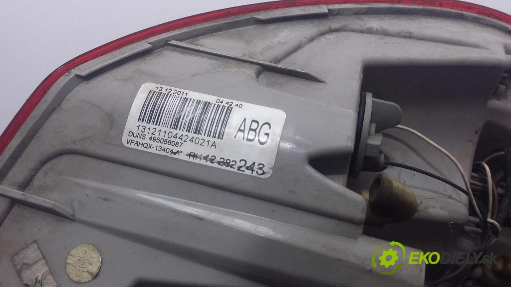 Opel Astra 2012 svetlo / reflektor zad Prava: Vonkajsia: 13282243