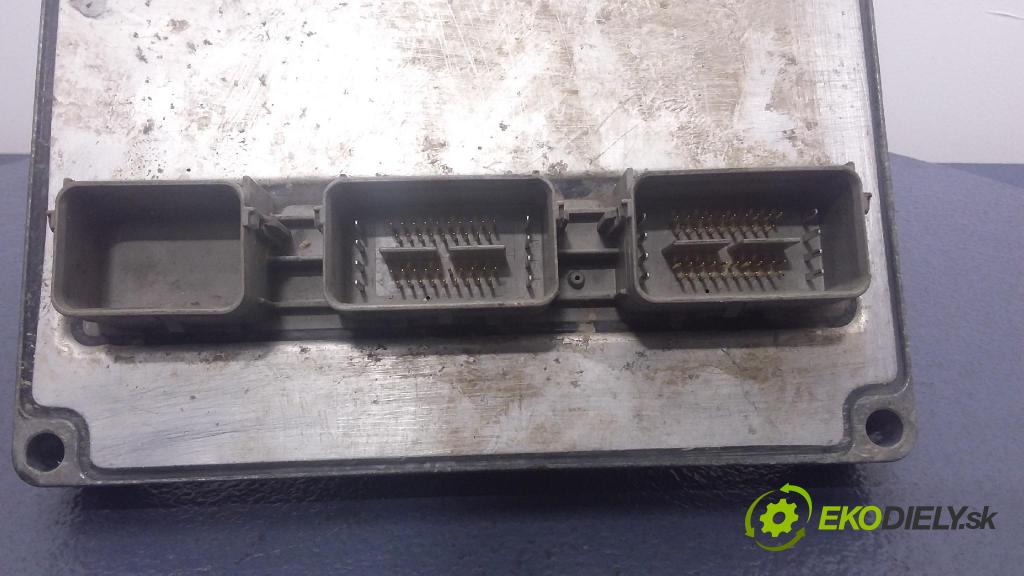 Volvo V50 2004 riadiaca jednotka Motor: 30729274A