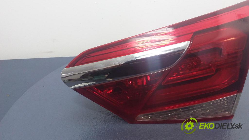 Hyundai I40 2017 svetlo / reflektor zad Prava: Vnútri: 92404-3Z5