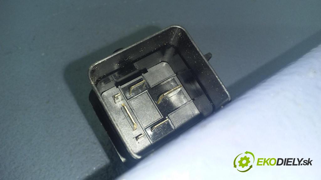 Hyundai I40 2017 Relé: 36830-2A400