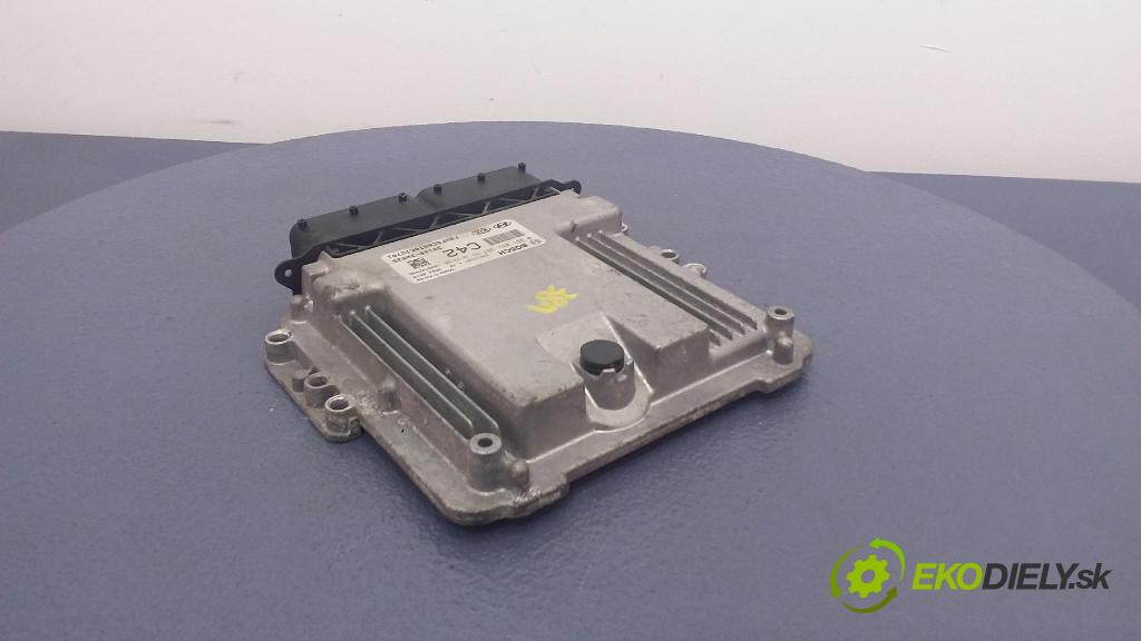 Hyundai I40 2017 riadiaca jednotka Motor: 39140-2A525