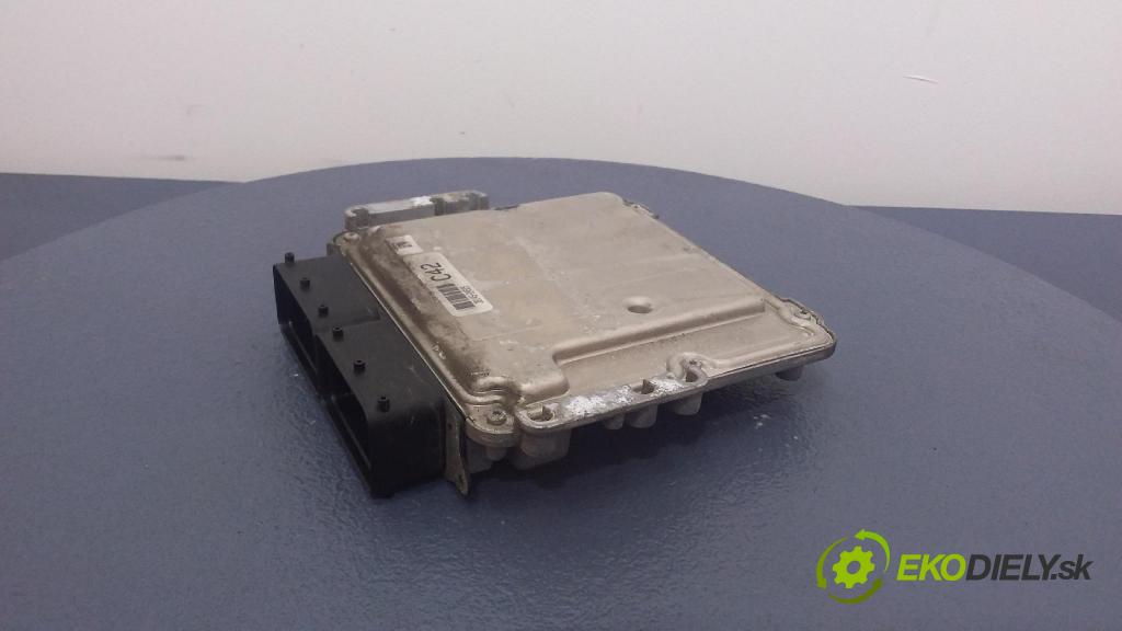 Hyundai I40 2017 riadiaca jednotka Motor: 39140-2A525