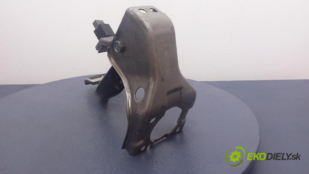 Hyundai I40 2017 pedále 938133S800