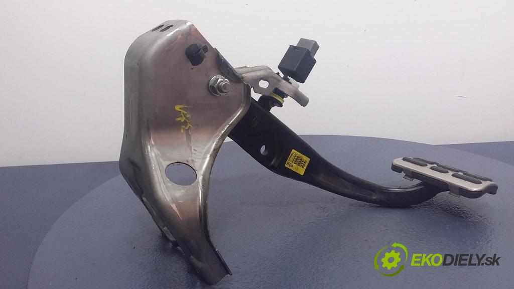 Hyundai I40 2017 pedále 938133S800