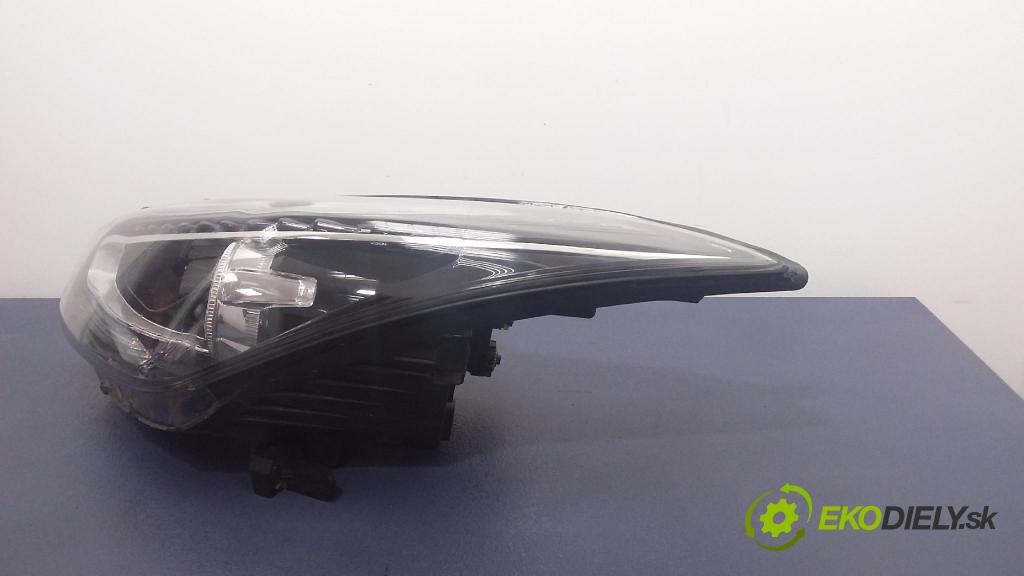 Hyundai I40 2017 Reflektor: Vľavo: 01