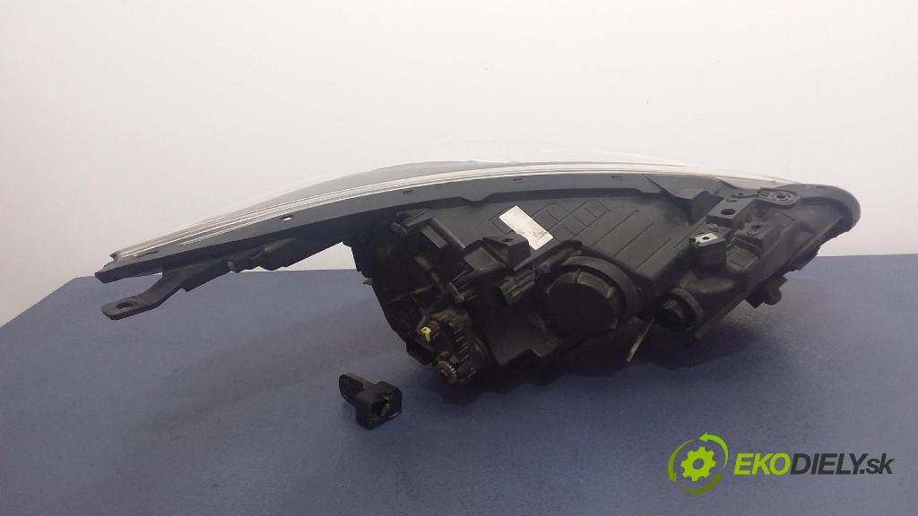 Hyundai I40 2017 Reflektor: Vľavo: 01