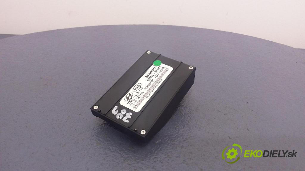 Hyundai I40 2017 snímač / riadiaca jednotka PDC 95895-3Z004