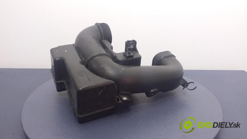 Hyundai I40 2017 rúrka Vzduch: 28211-3Z300