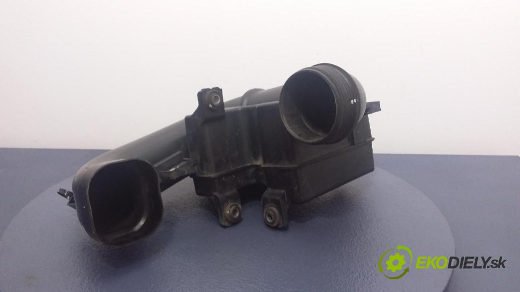 Hyundai I40 2017 rúrka Vzduch: 28211-3Z300