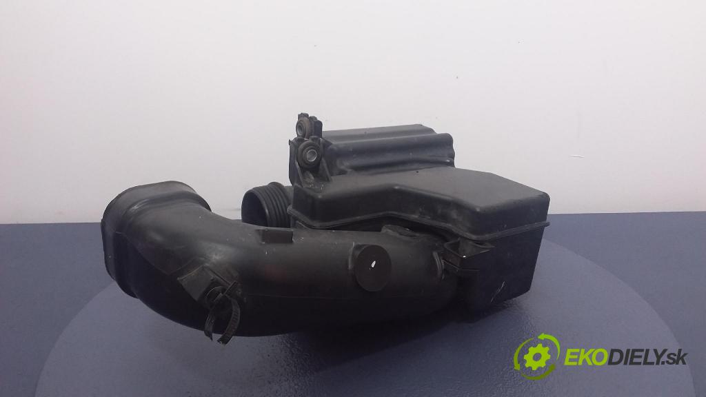 Hyundai I40 2017 rúrka Vzduch: 28211-3Z300