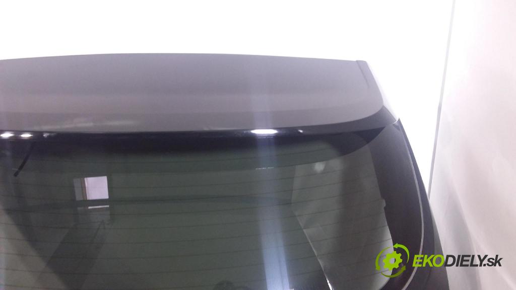 Hyundai I40 2017 zadna dveře kufra: kufra: NKA