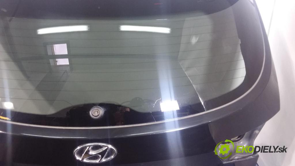 Hyundai I40 2017 zadna dveře kufra: kufra: NKA