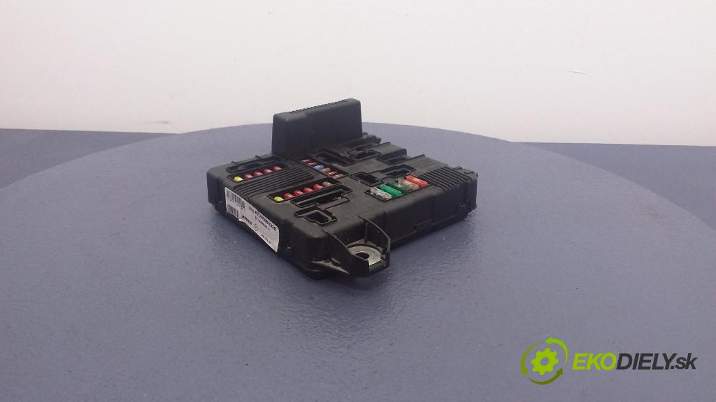 Renault Scenic 2005 skříňka Pojistky 8200306032B