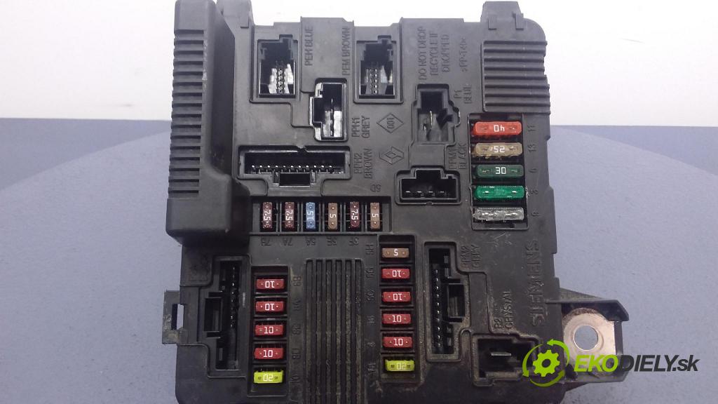 Renault Scenic 2005 skříňka Pojistky 8200306032B