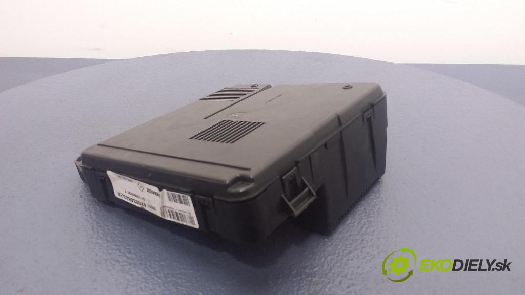 Renault Scenic 2005 skříňka Pojistky 8200306032B
