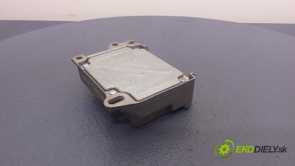 Audi A4 2000 riadiaca jednotka SRS x 8D0959655J