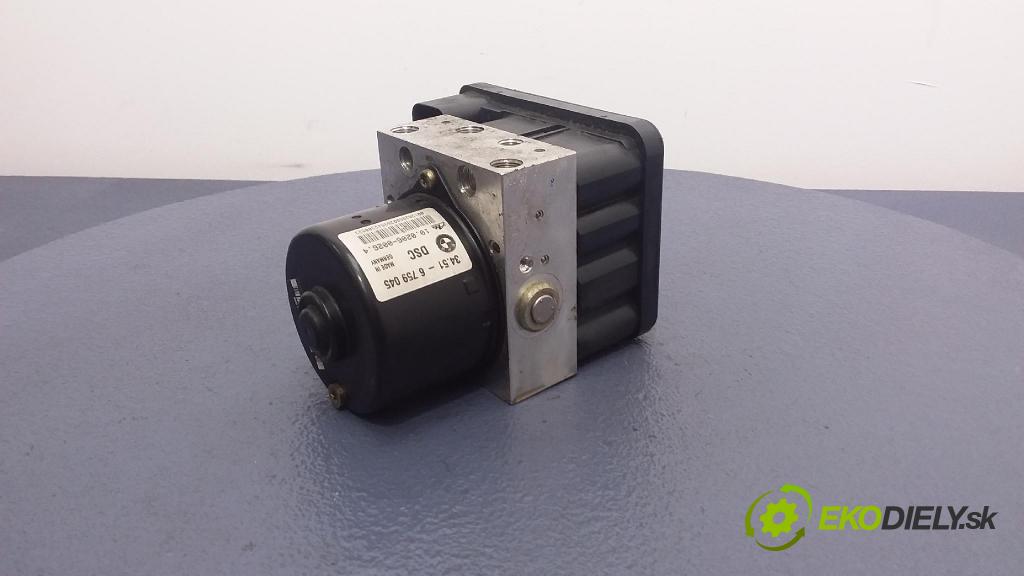 Bmw 320 2003 čerpadlo ABS x 6759047