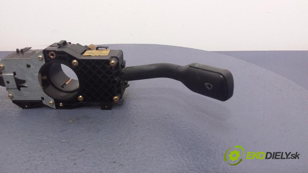 Audi A4 1996 Přepínač Komplex: 4D0953513