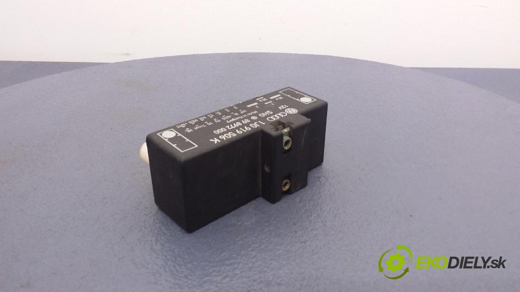 Volkswagen Golf 2001 Relé: 1J0919506K