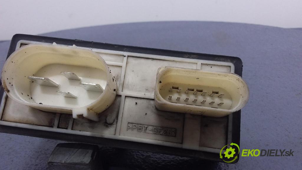 Volkswagen Golf 2001 Relé: 1J0919506K