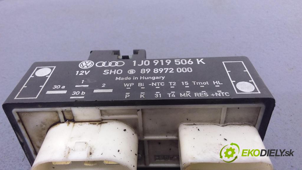 Volkswagen Golf 2001 Relé: 1J0919506K